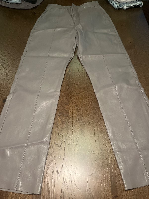 Gina Tricot pu buxur