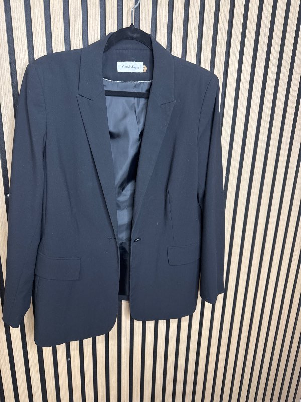 Svartur jakki Calvin Klein