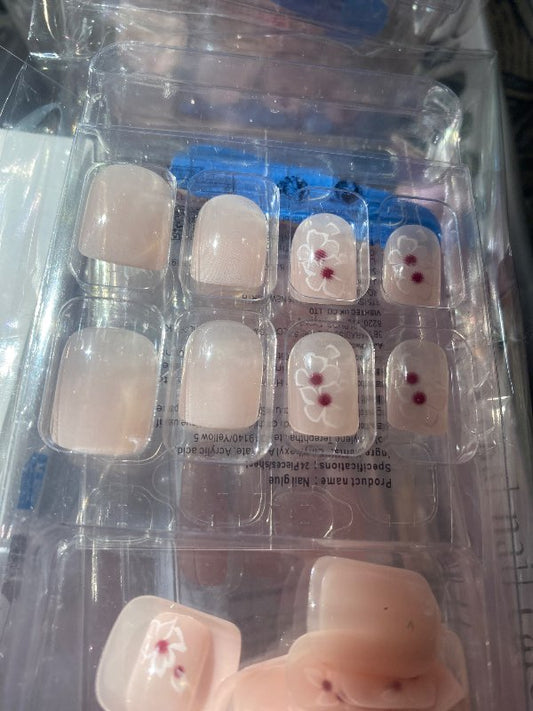 Press on nails