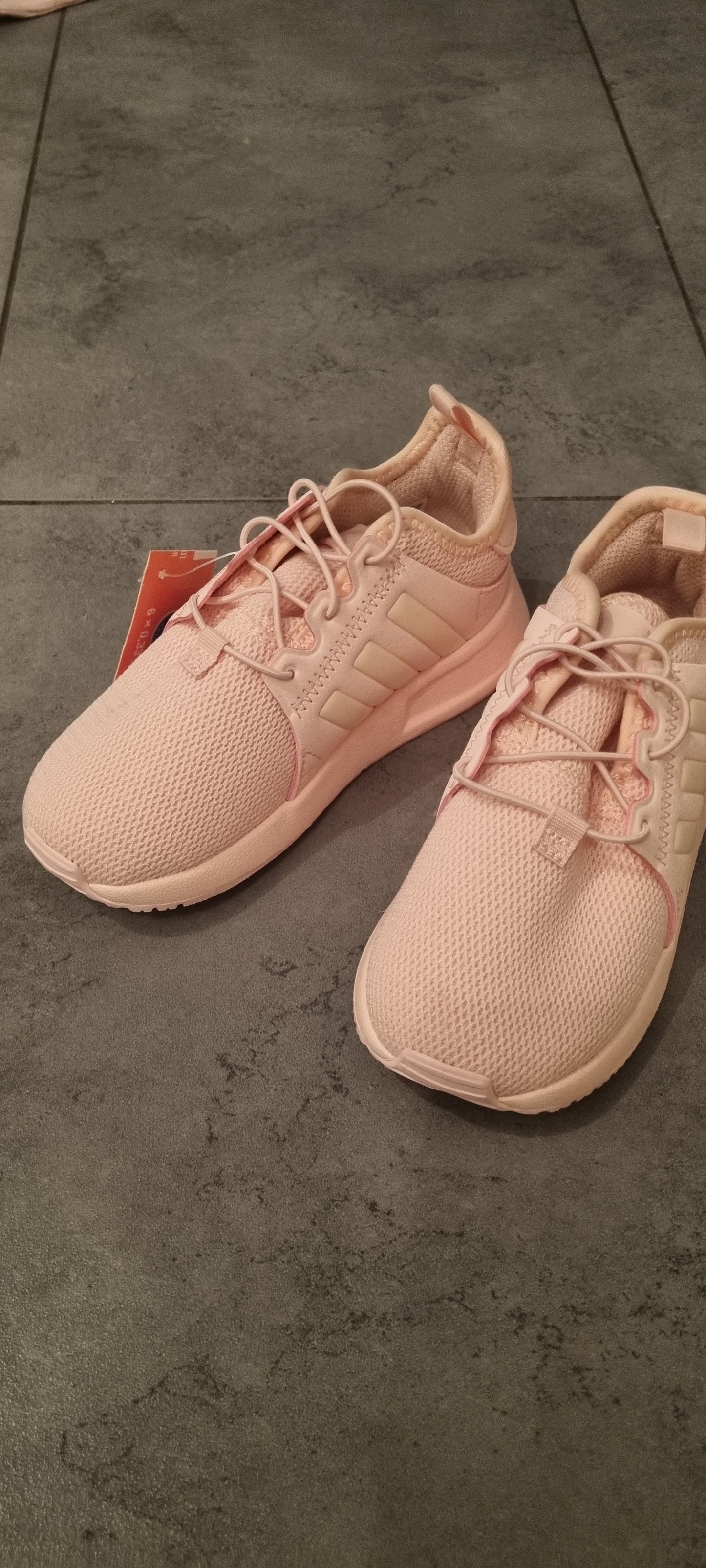 Adidas skór nýir