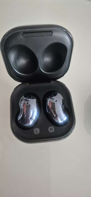 Air buds live