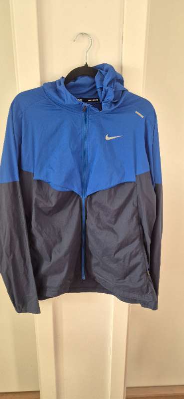 Nike hlaupajakki
