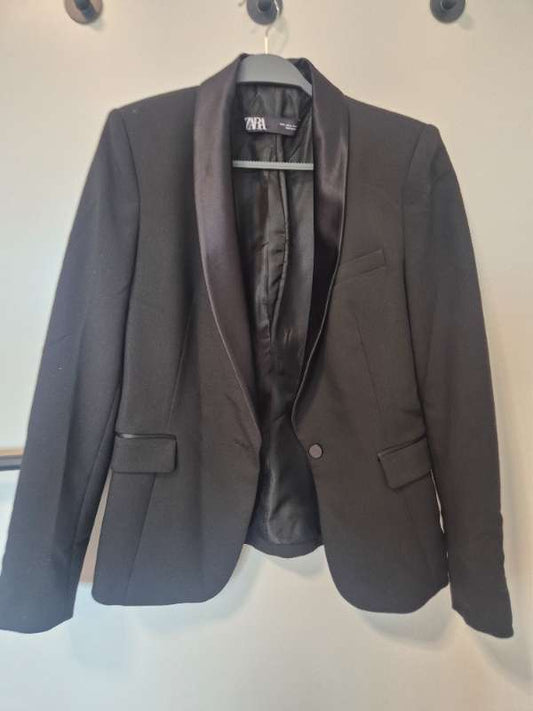 Svartur Blazer