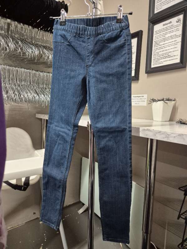H&M jeggings st 134