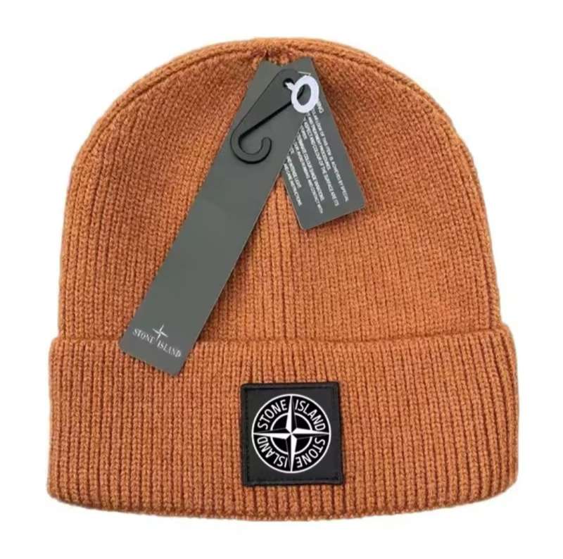 Stone island húfa rauðbrún