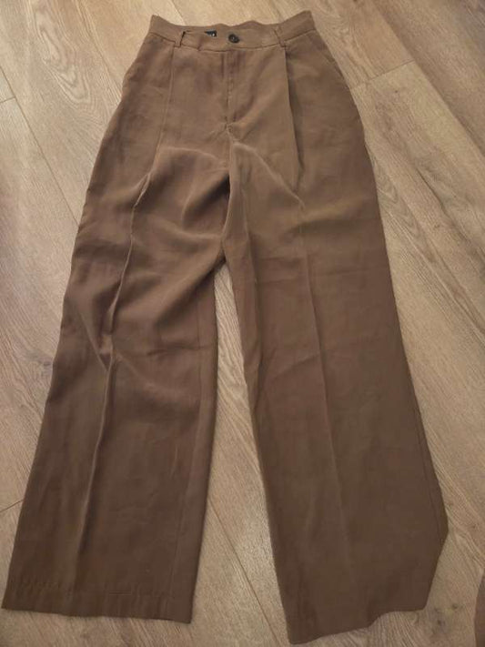 eddubuxur ZARA BRÚNAR