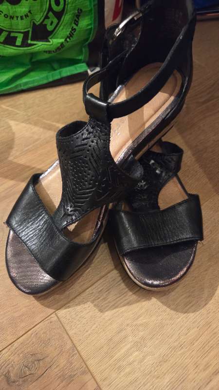 eddusandalar leður tamaris