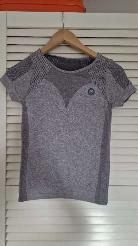 Gray t-shirt, Gym Glamour