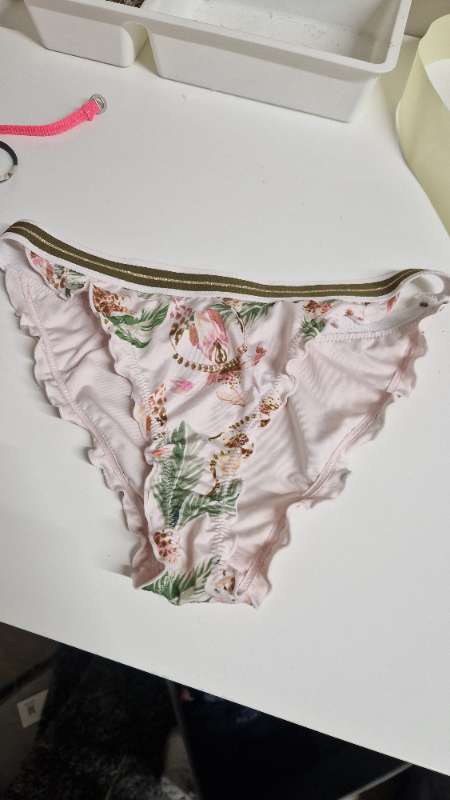 Bikini pants