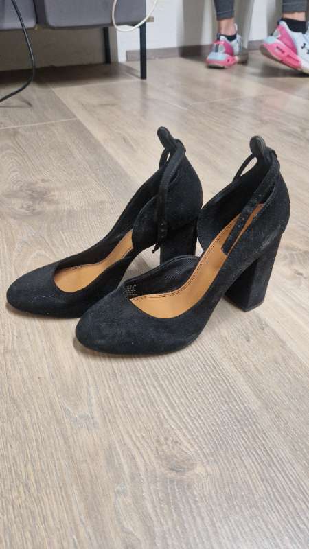 AOS high heels Black