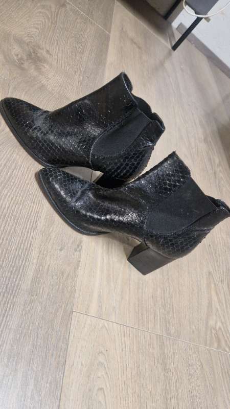 Black boots