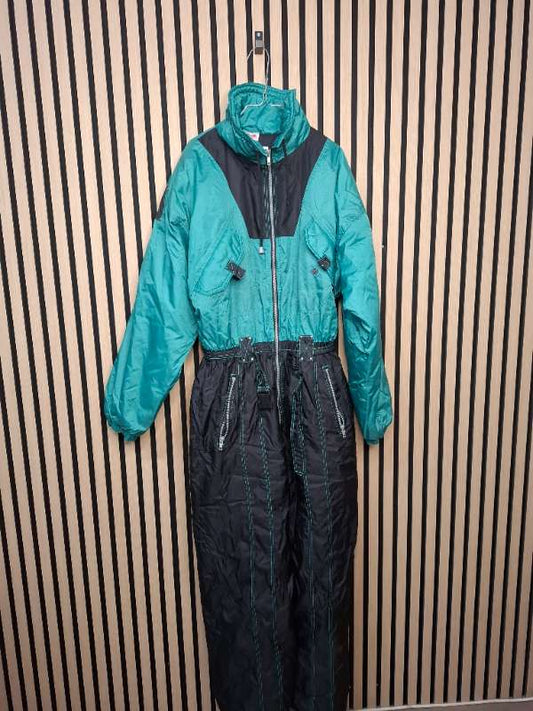 Ski suit