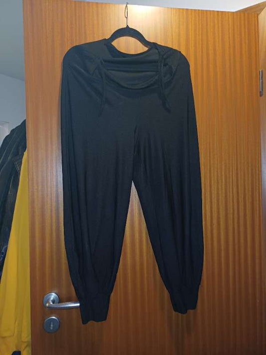 Buxur svartar