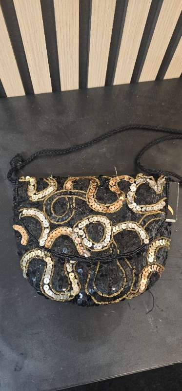 Glimmer purse