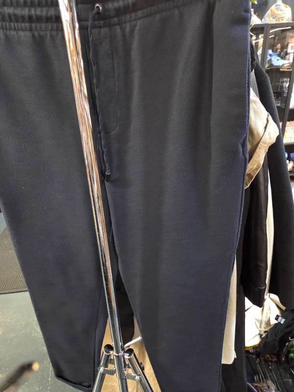 Hm buxur