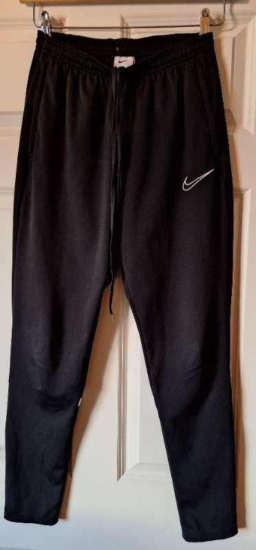 Nike drifit buxur S