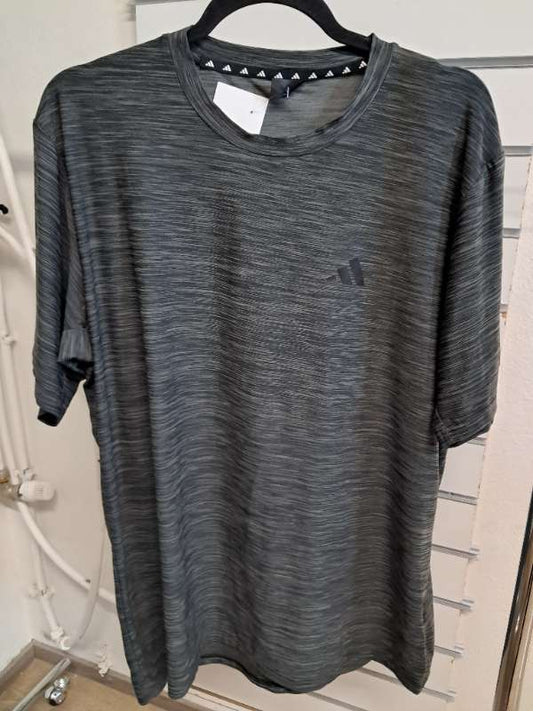 Adidas stuttermabolur