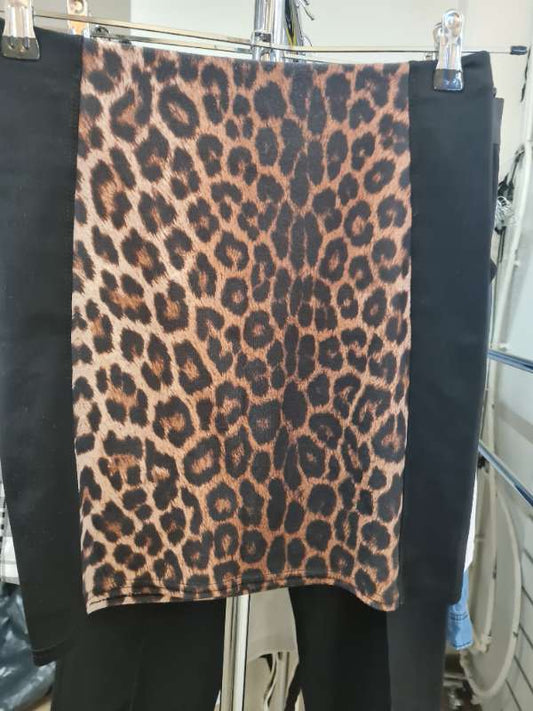 pils með leopardmynstri