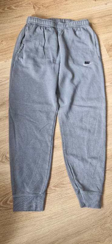 Buxur, Nike