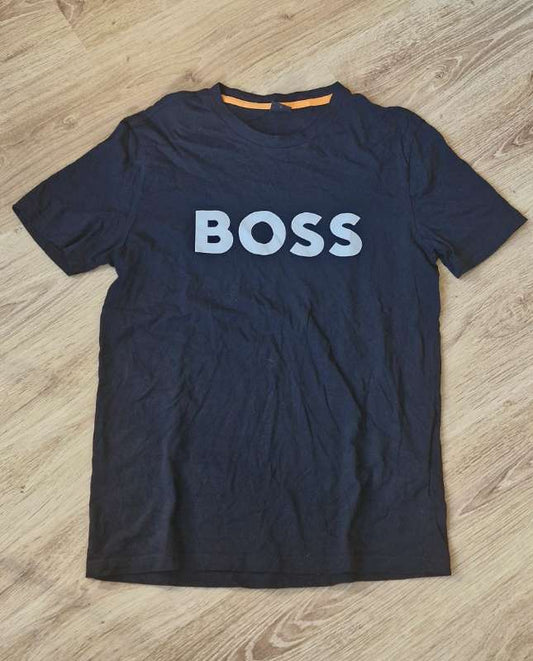 Stuttermabolur, BOSS