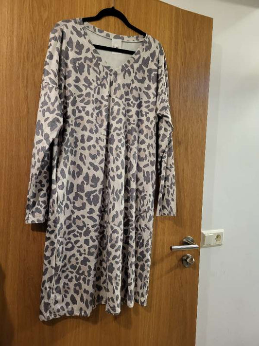 Leopard kjóll