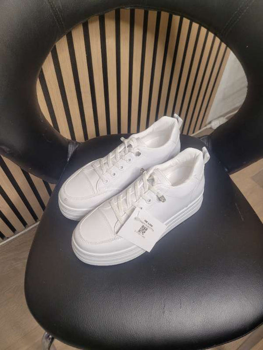 Strigaskór HvíttNÝTTÞykkurSóli