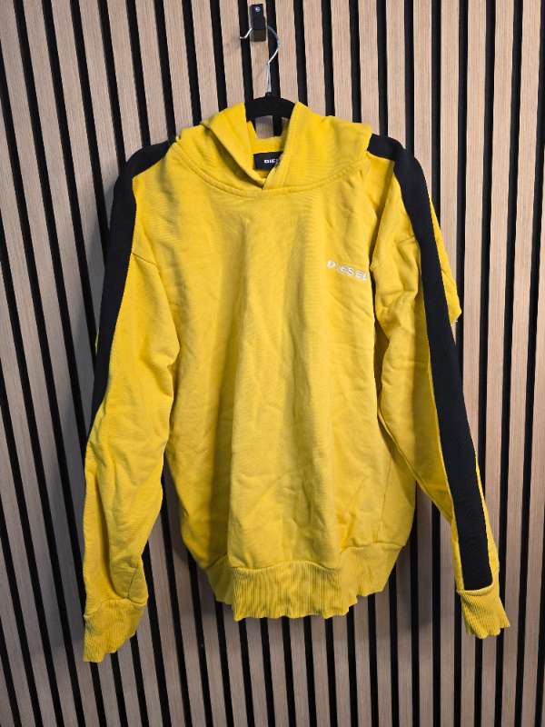 Diesel - Gul hettu peysa
