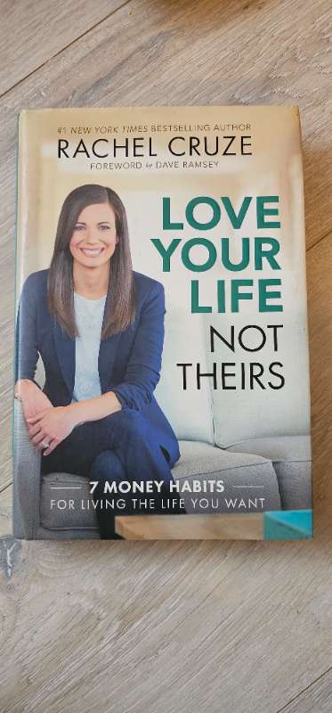 Bók Love your life not theirs