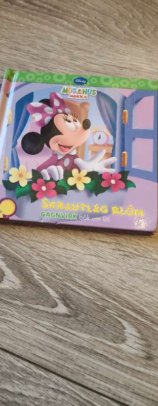 Skrautleg blóm bók