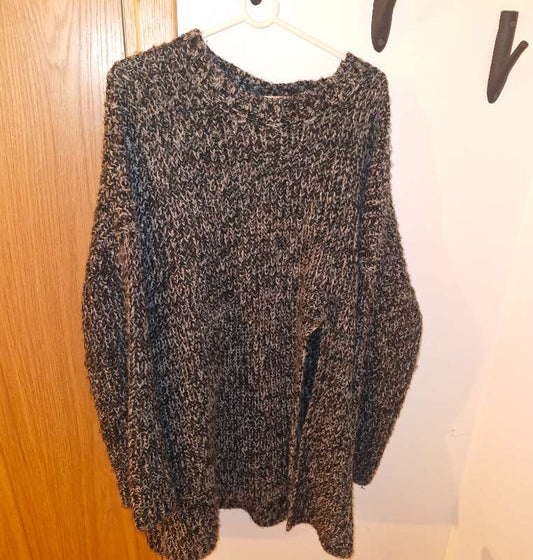 Sweewe peysa með klauf