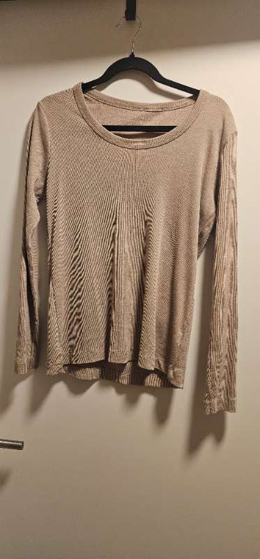 Brún peysa primark L