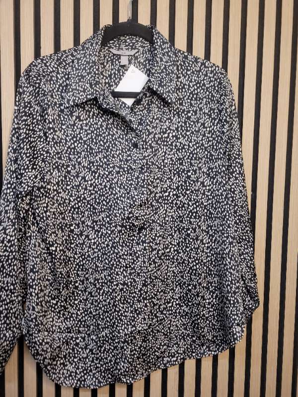 Blússa svört m/?ljósum doppum