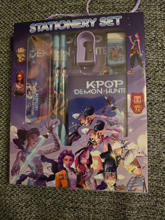K-pop stationery set