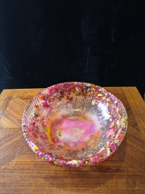 Resin skál