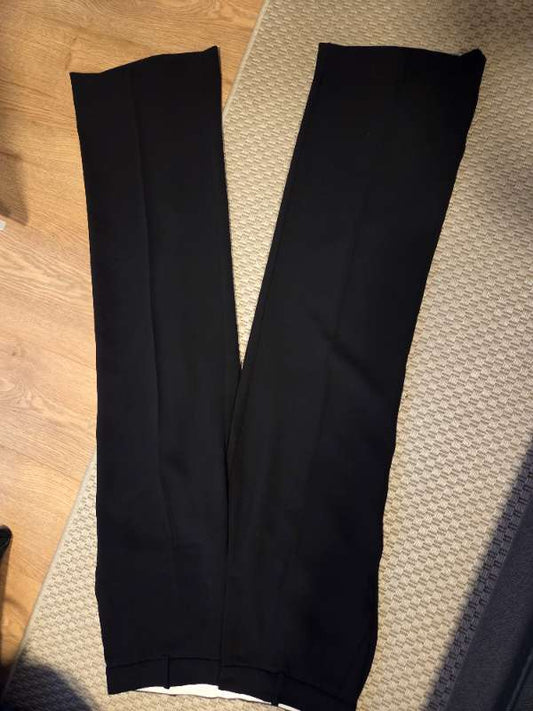 E mangobuxur svartar