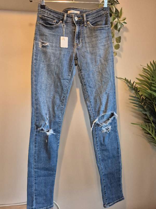 Levi's