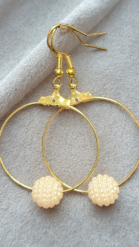 Eyrnalokkar handmade