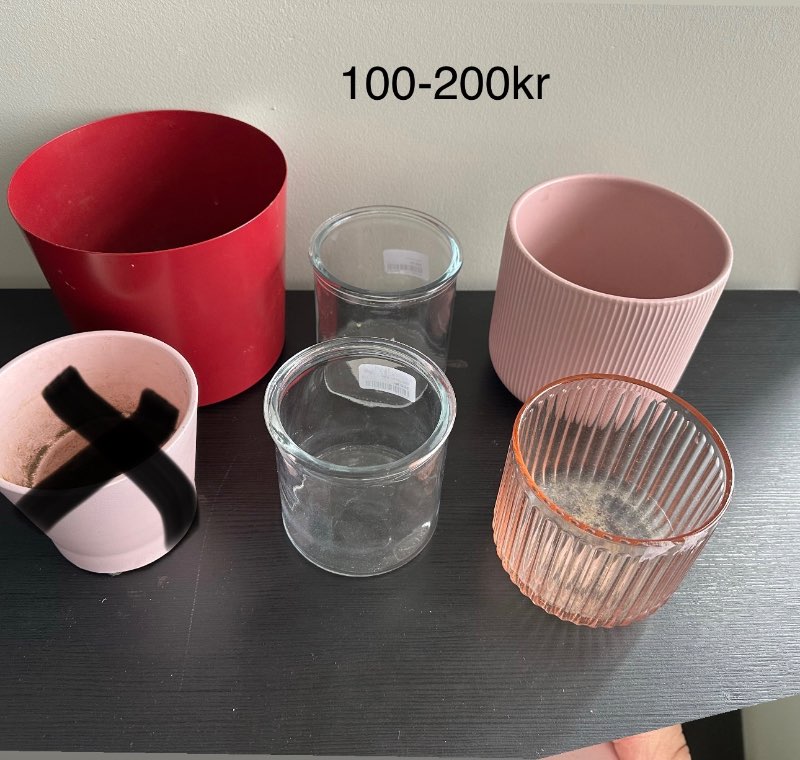 Bleikur blóma pottur