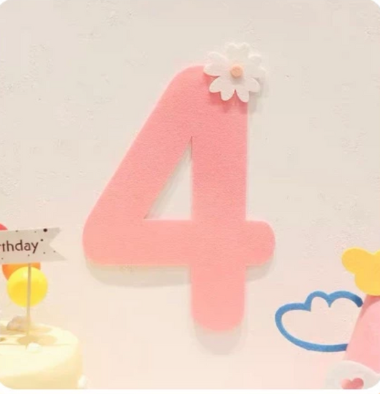 Daisy Felt Number 4