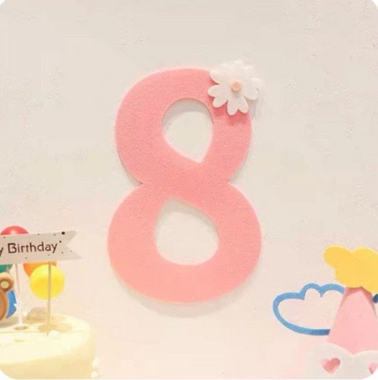 Daisy Felt Number 8