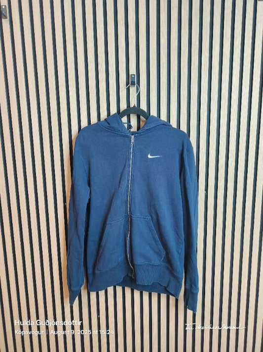 Nike hettupeysa