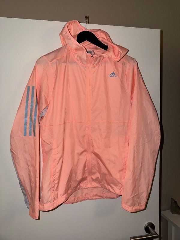 Bleikur adidas vindjakki