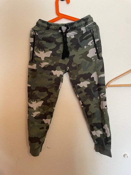 Camo joggings