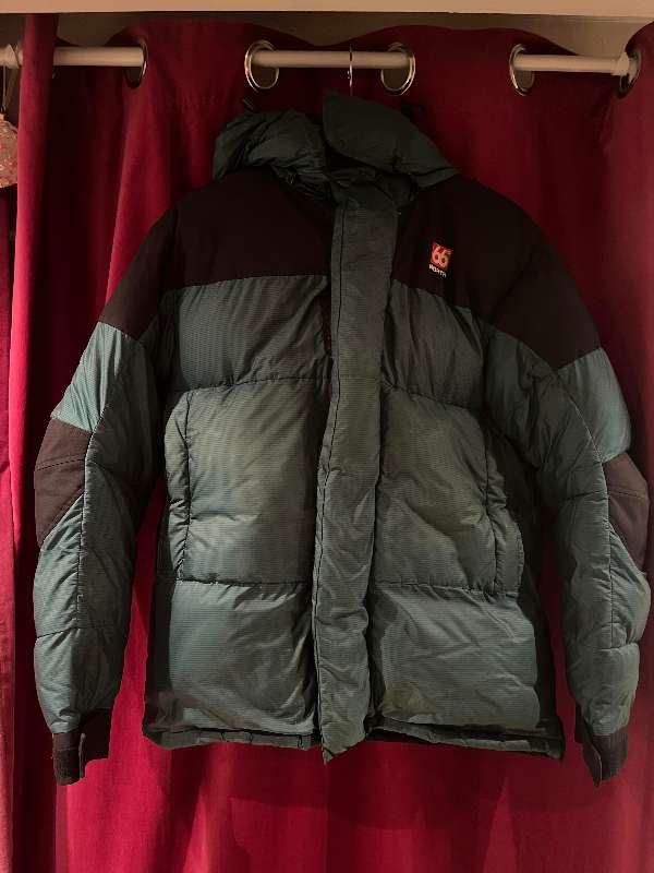 66 North Tindur dúnúlpu