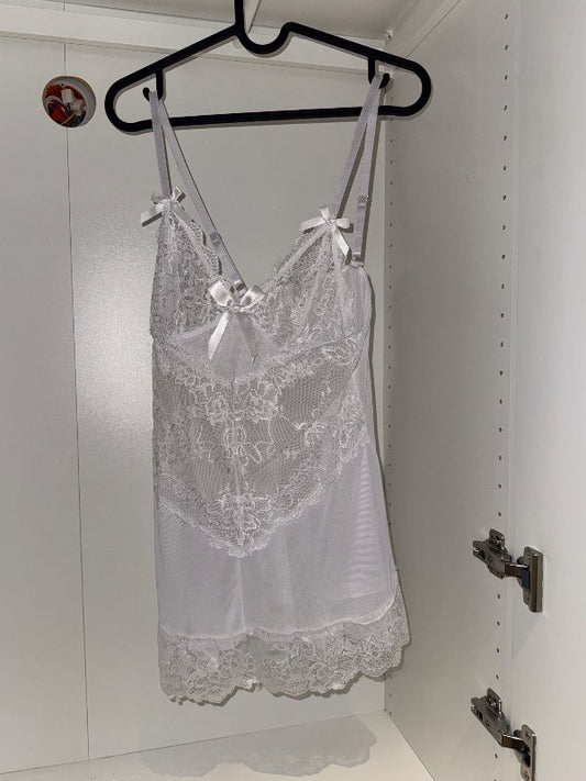 Hvítur lingere dress
