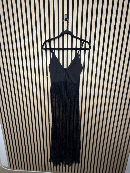 Svartur strandkjóll