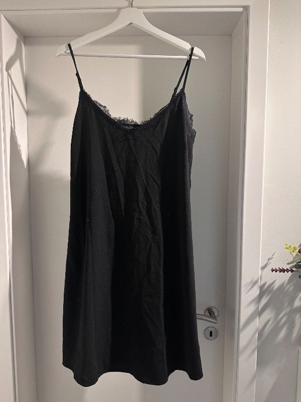 VILA, Svartur Blúndu Kjóll