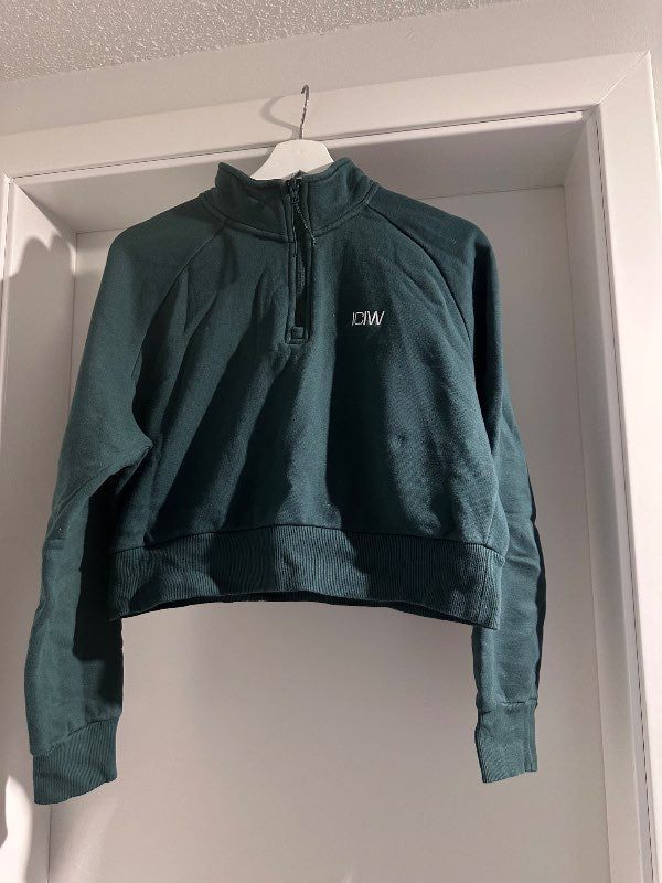 ICIW, Græn Hálf Rennd Peysa