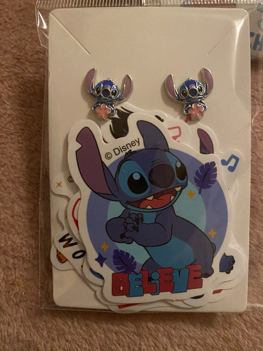 Lilo Stitch eyrnalokkar+límmið