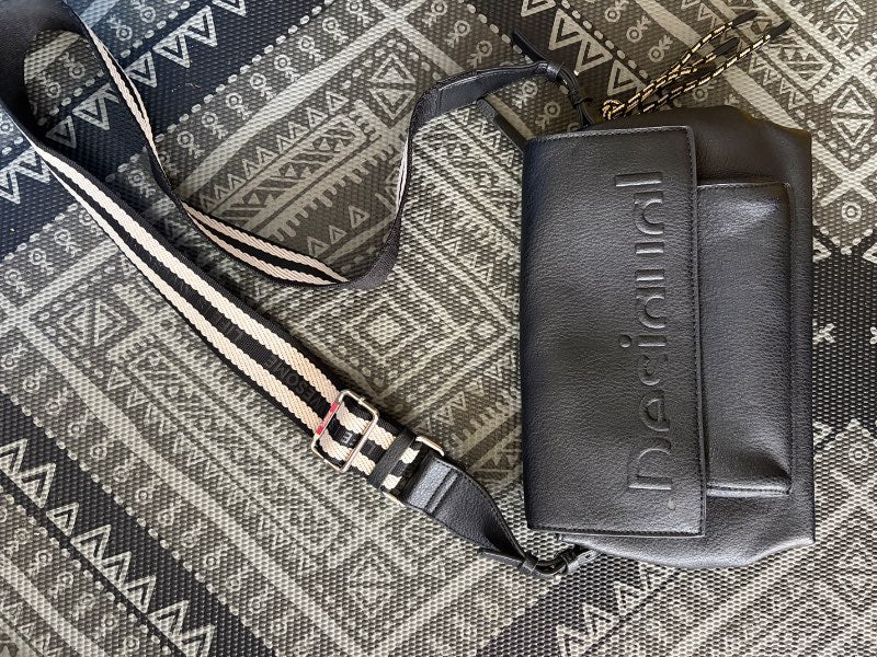 Desigual leður taska